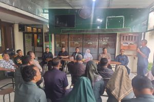 Ketua dan Panitera PA Padang Sidempuan Hadiri Penyerahan Bantuan Bencana Alam untuk Keluarga PA Pandan dan Sibolga