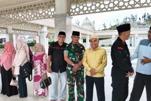 Panitera Pengadilan Agama Padangsidimpuan Hadiri Penyambutan Jemaah Haji Tapanuli Selatan di Masjid Raya Syahrun Nur Sipirok