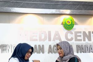 Pengadilan Agama Padangsidimpuan Gelar Upah-Upah dan Doa Bersama untuk Wakil Ketua yang Akan Menunaikan Ibadah Umrah